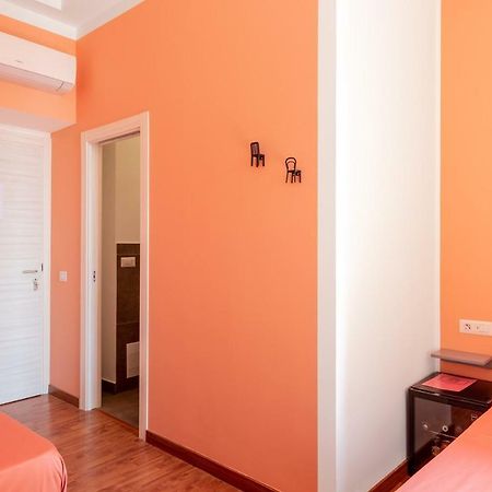 B&B Monserrato Napoli Bagian luar foto