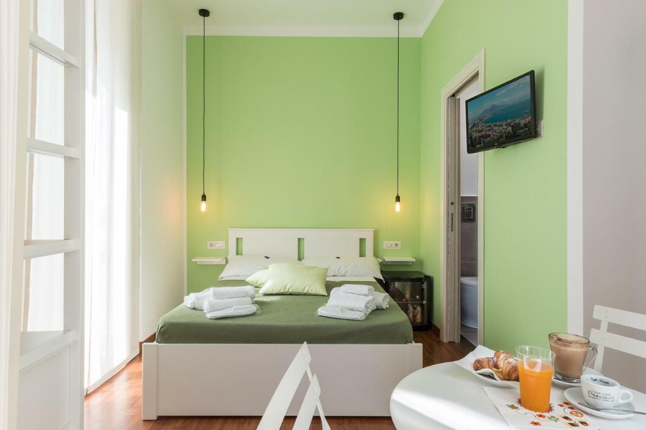 B&B Monserrato Napoli Bagian luar foto