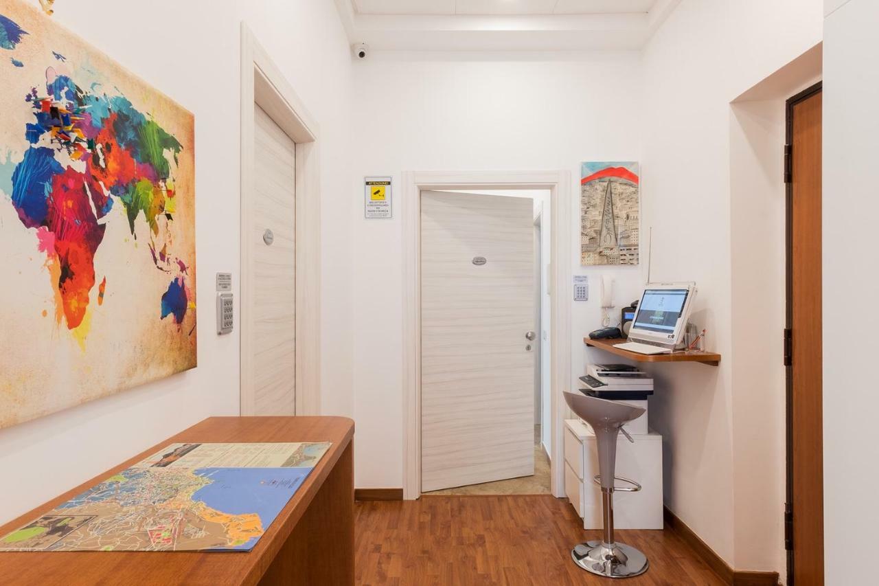 B&B Monserrato Napoli Bagian luar foto