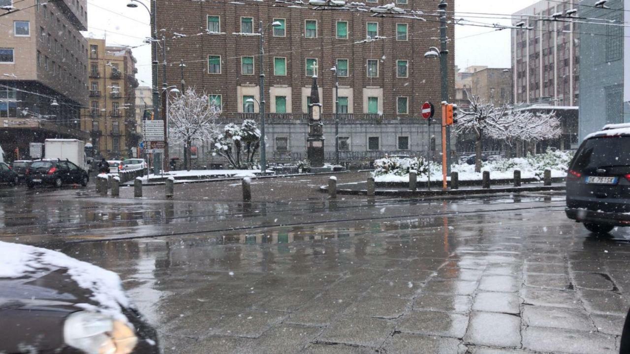 B&B Monserrato Napoli Bagian luar foto